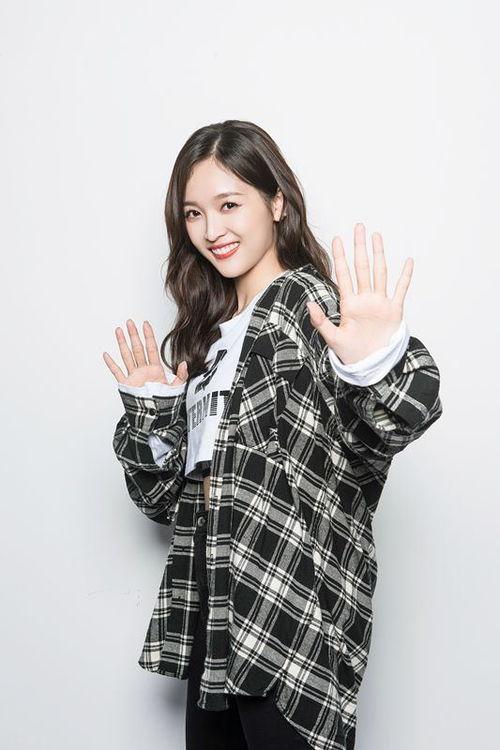 吴宣仪爆料小三视频播放,真相与争议并存